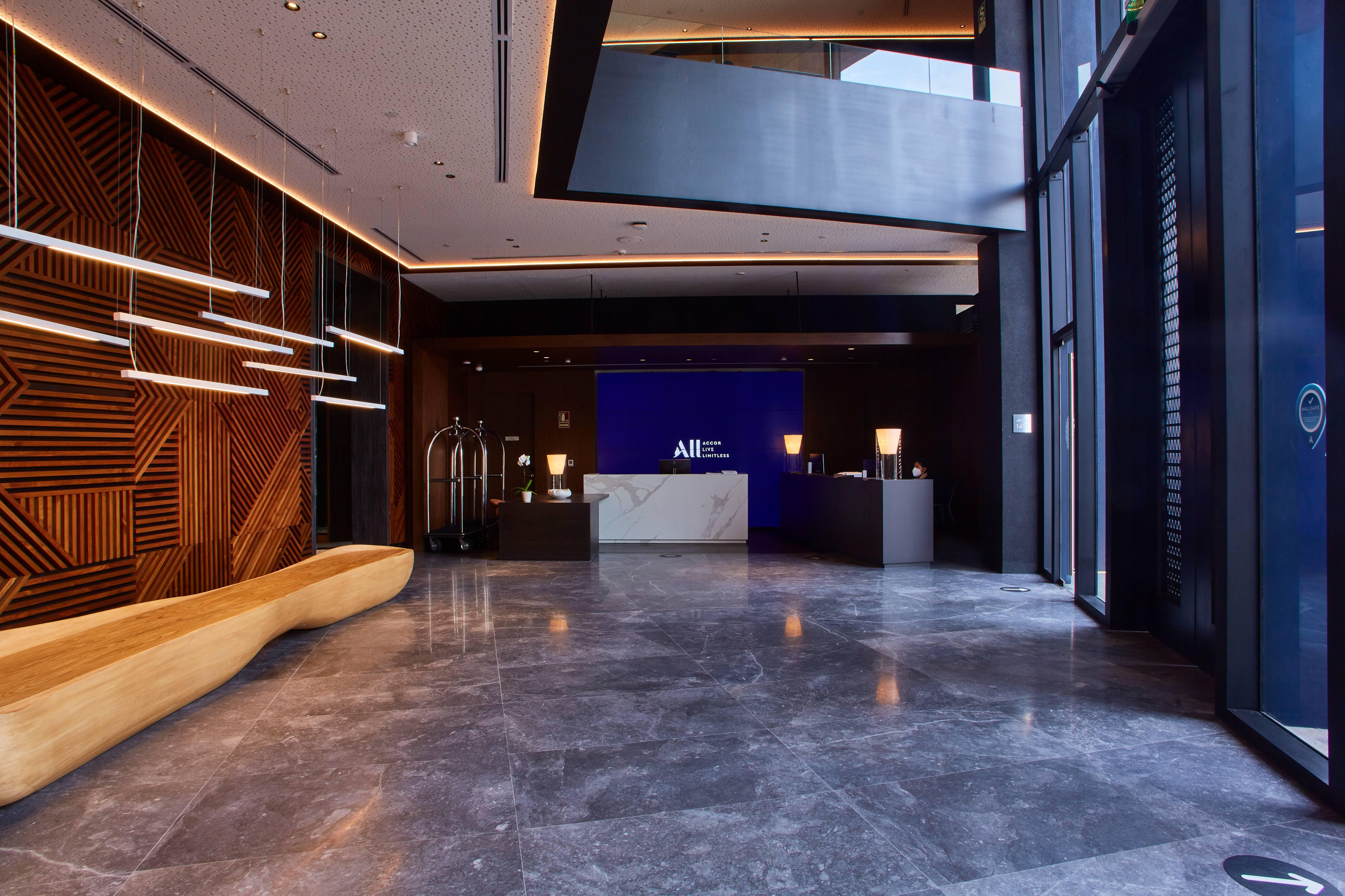 Pullman Lima Miraflores Bagian luar foto AJE's headquarters in the AJE House, 100 William Street, Perth, Western Australia