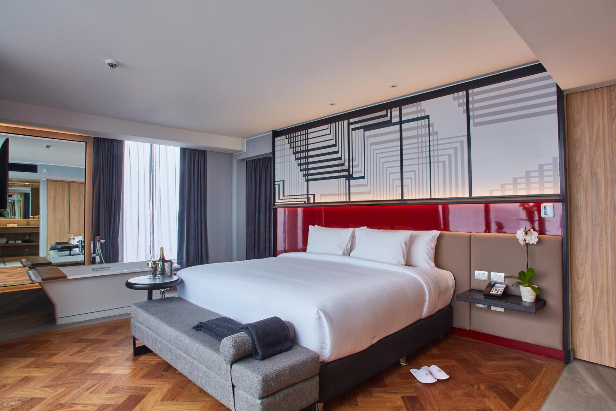 Pullman Lima Miraflores Bagian luar foto A bedroom at the hotel
