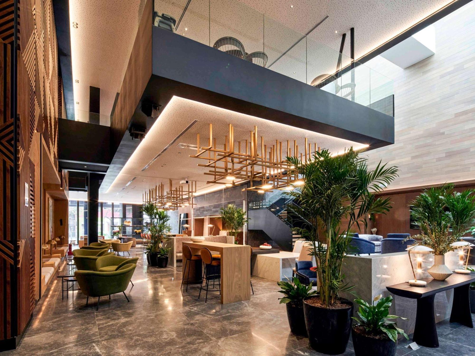 Pullman Lima Miraflores Bagian luar foto The lobby of the hotel
