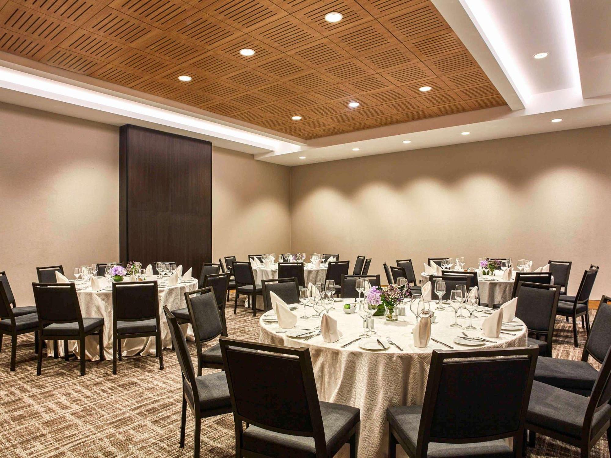 Pullman Lima Miraflores Bagian luar foto The ballroom at the hotel