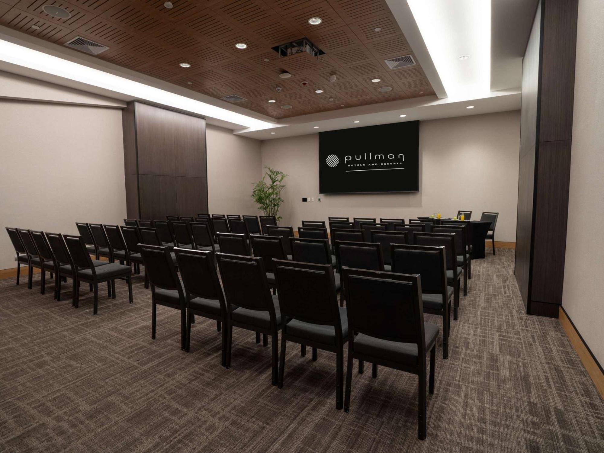 Pullman Lima Miraflores Bagian luar foto The Pullmon Center